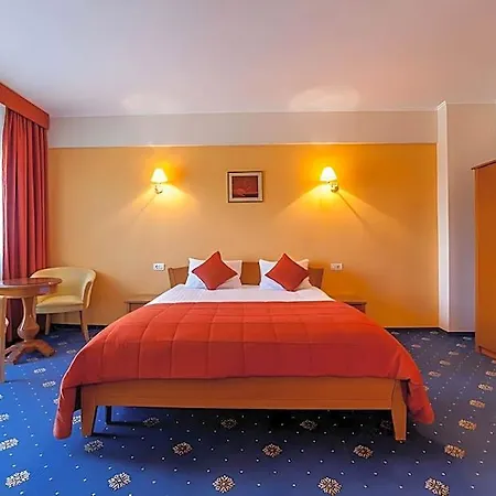 Sir Royal Bucharest