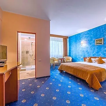 Hotel Sir Royal 4*