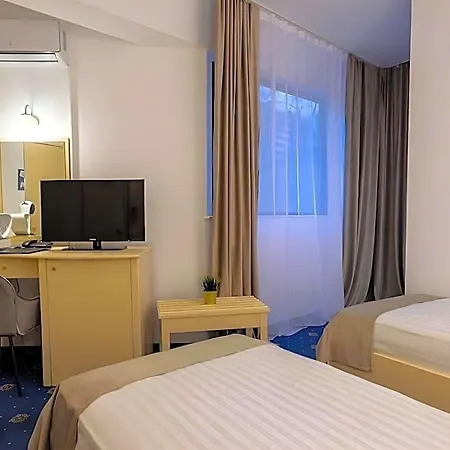 Sir Royal Hotel 4*