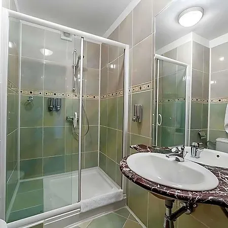 Hotel Sir Royal 4*